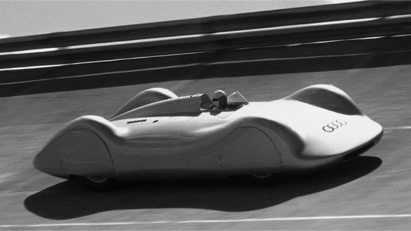 Illustration for article titled The Sleek Streamliners That Broke Records And Served Evil